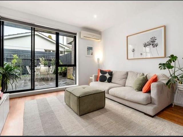 Apartment for rent in St Kilda East, Melbourne