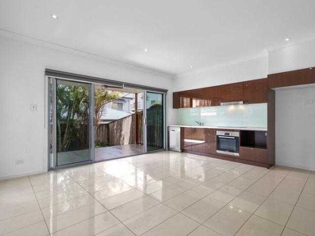 Townhouse for sale in Carina, Greater Brisbane