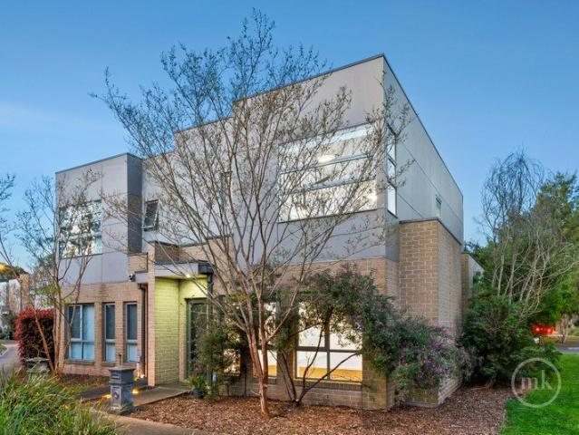 Townhouse for sale in Mernda Villages Estate, Melbourne