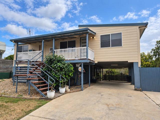 House for sale in Collinsville