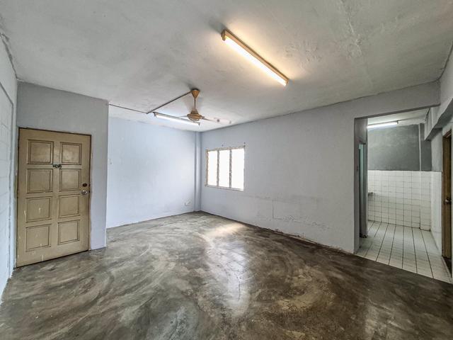 Flat for sale in Petaling, Damansara Damai