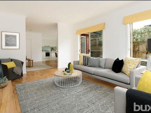 Townhouse for rent in Camerons Creek, Victoria