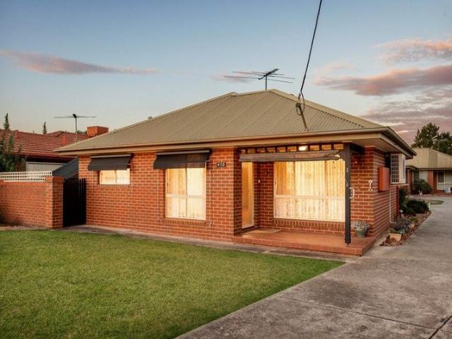 Townhouse for sale in Albury, New South Wales