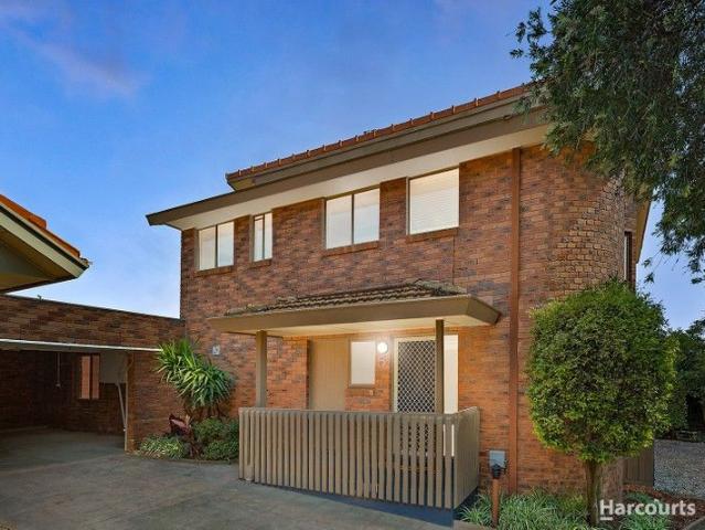 Townhouse for sale in Camerons Creek, Victoria