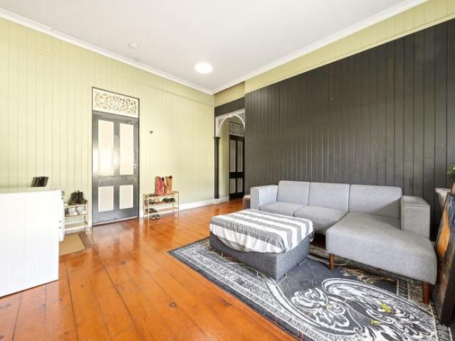 Apartment for rent in Toombul, Queensland