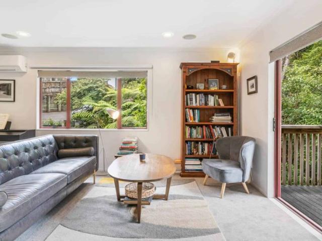 House for rent in Birkdale, Kaipātiki