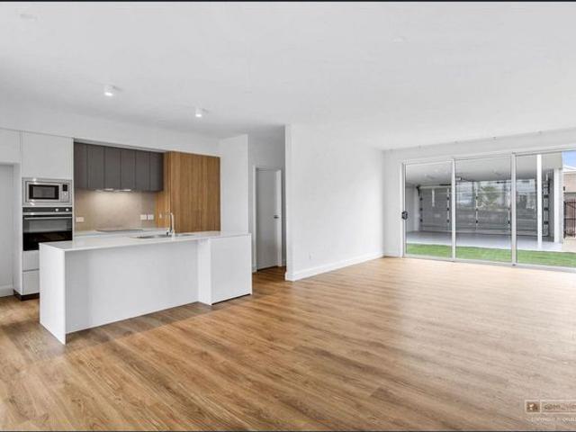 Townhouse for rent in Kings Quarter, Hobart