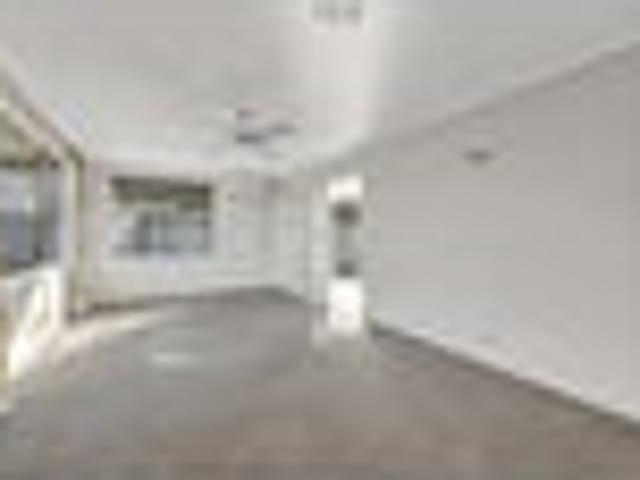 House for sale in Queenwood