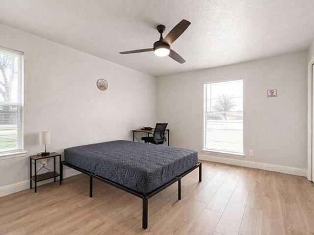 Room for rent in Woodland Hills, Duncanville