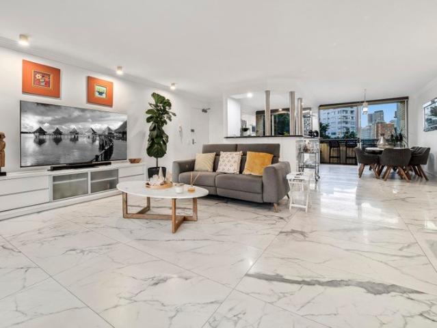 Apartment for sale in Kangaroo Point, Greater Brisbane