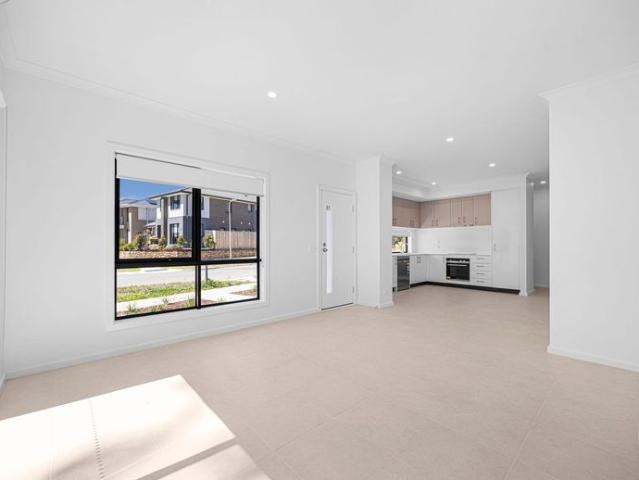 Townhouse for rent in Cranbourne, Melbourne