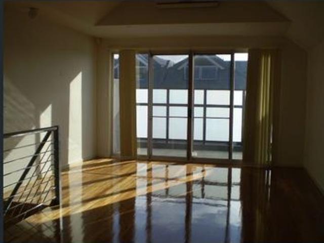 Townhouse for rent in Brunswick East, Melbourne