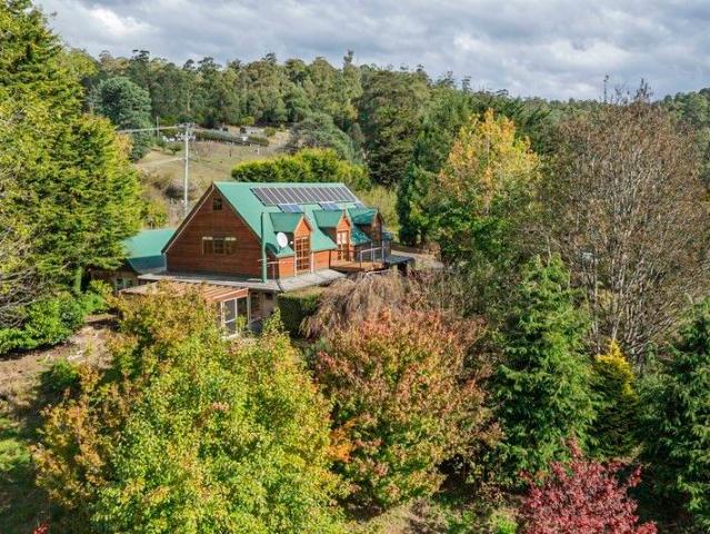 House for sale in Oyster Cove, Tasmania