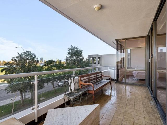 Apartment for rent in Cockburn, Western Australia