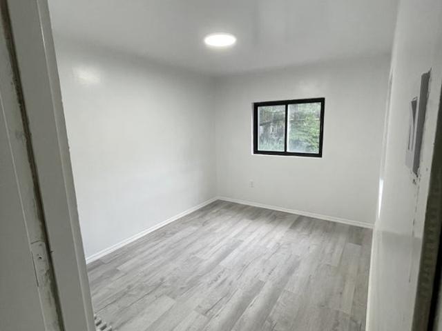 Room for rent in Arverne, New York