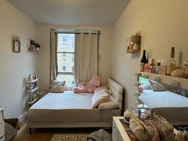 Room for rent in The Bronx, Arverne