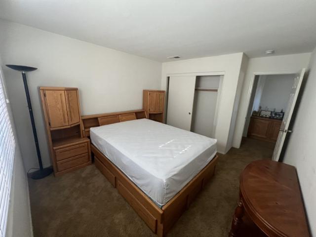 Room for rent in Riverside, California