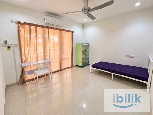 Room for rent in Petaling, Damansara Damai