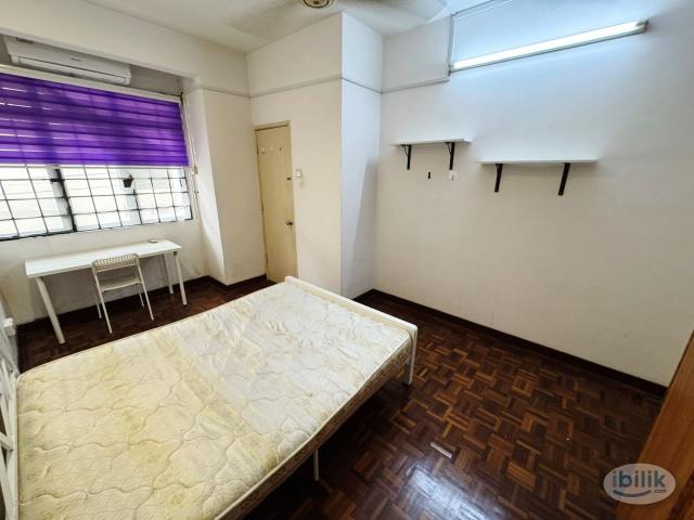 Room for rent in Petaling, Damansara Damai