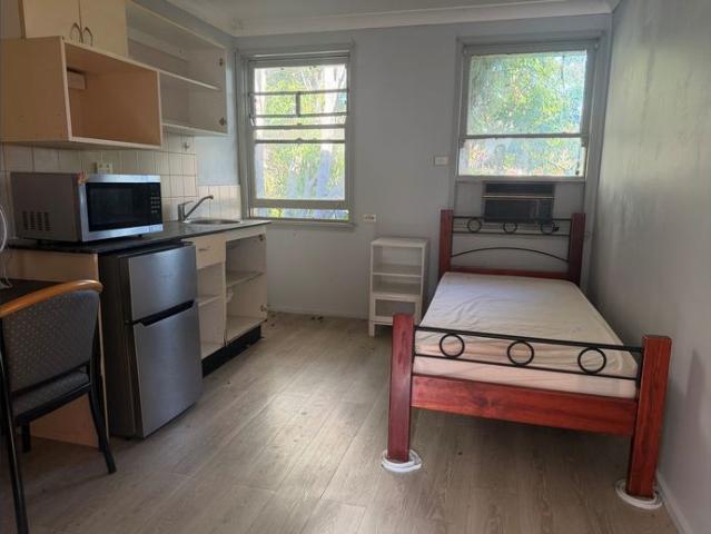 Granny Flat for rent in Sydney, New South Wales