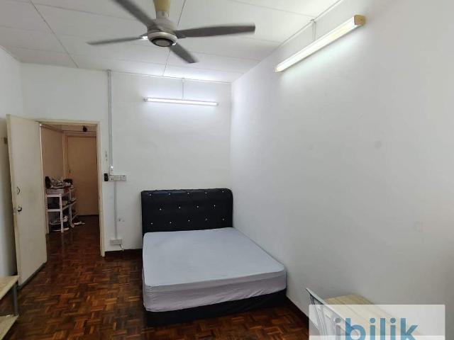 Room for rent in Petaling, Damansara Damai
