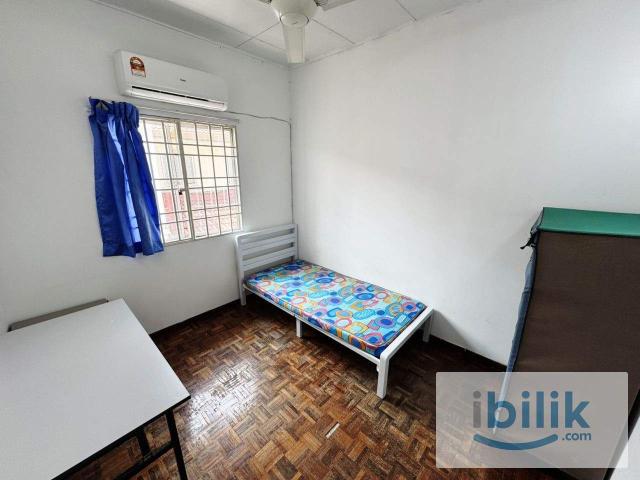 Room for rent in Petaling, Damansara Damai