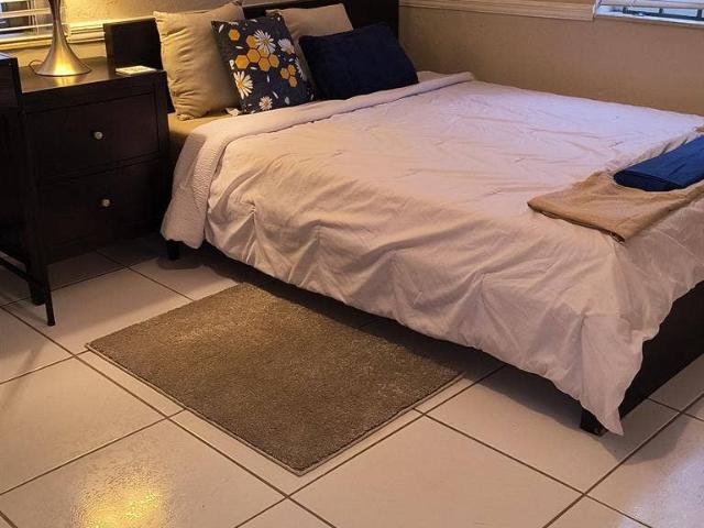 Room for rent in North Miami Beach, Florida