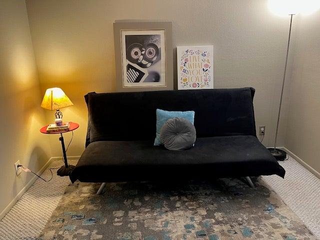 Room for rent in Lake Balboa Neighborhood Council District, Canoga Park