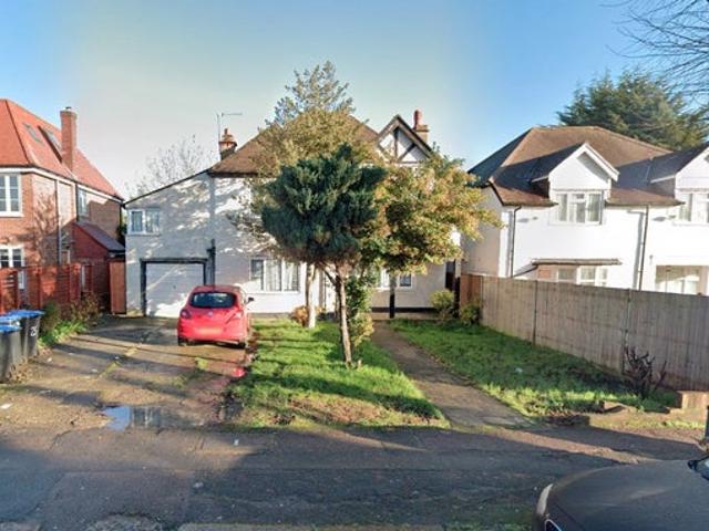 Apartment for rent in Preston, Greater London