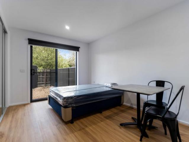 Granny Flat for rent in Bundoora, Melbourne