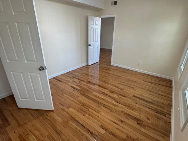Room for rent in Newark, New Jersey