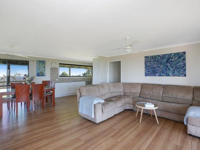 Cottage for sale in Weeaproinah, Victoria