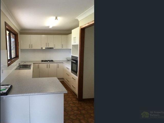 Cottage for rent in Tamborine, Scenic Rim Regional