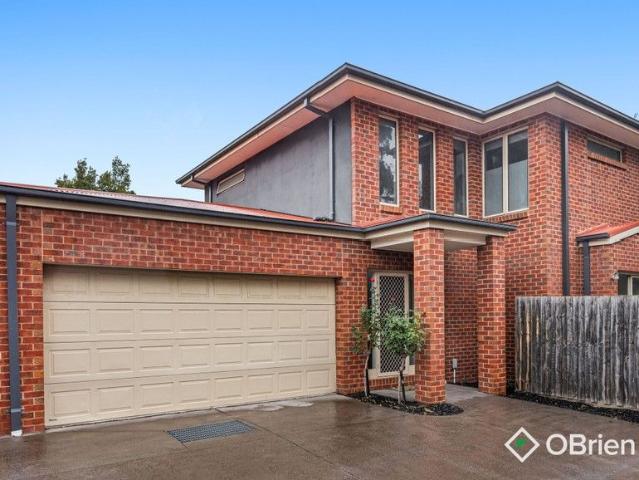Townhouse for sale in Frankston
