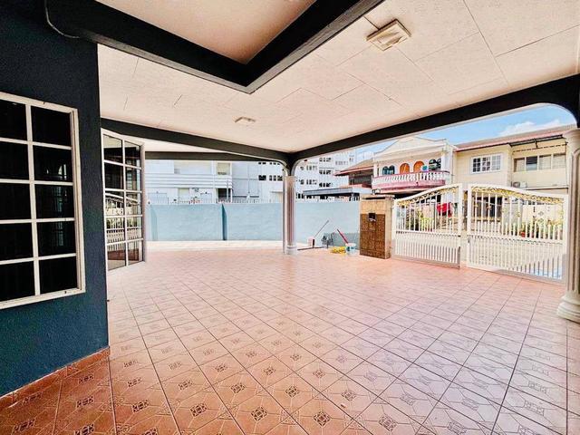Residential House for rent in Country Heights Damansara, Kuala Lumpur