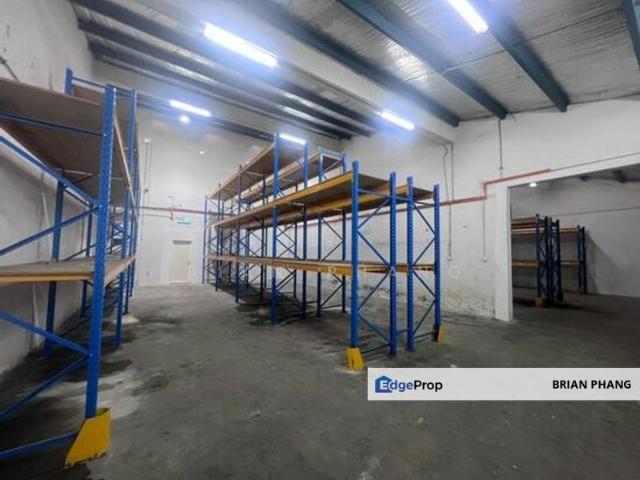 Warehouse for rent in Petaling, Alam Impian