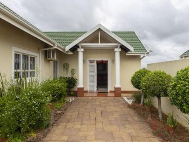House for sale in Mt Edgecombe, Kwazulu-natal