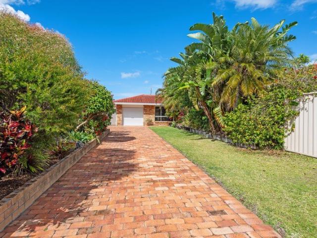 Duplex for sale in Fernbrook, Queensland