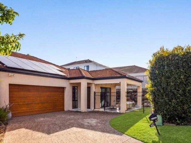 Duplex for sale in Fernbrook, Queensland