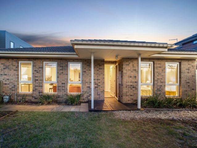 Townhouse for sale in Highett, Melbourne