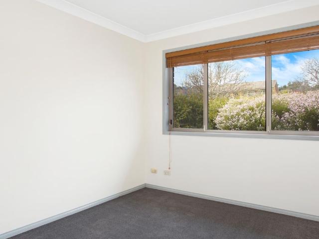 Townhouse for rent in Woden, Australian Capital Territory