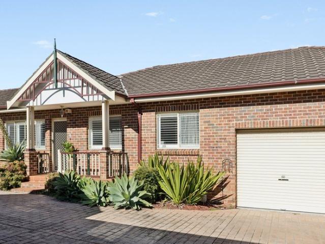 Villa for sale in Sydney, New South Wales