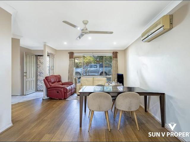 Townhouse for rent in Sunnybank Heights, Greater Brisbane