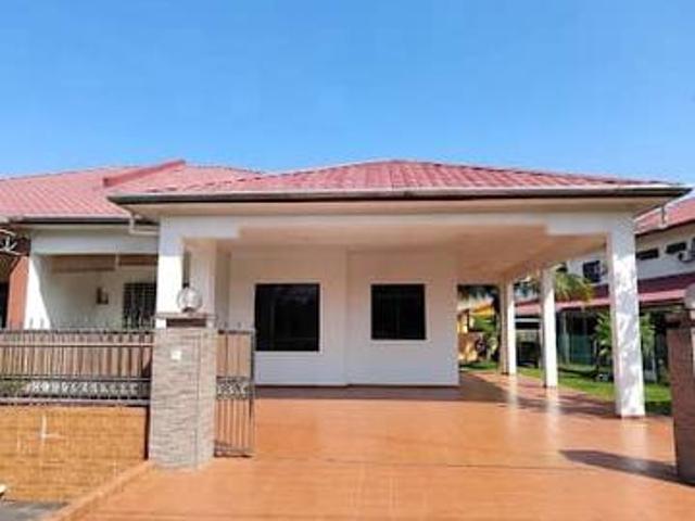 Residential House for sale in Long Miri, Sarawak