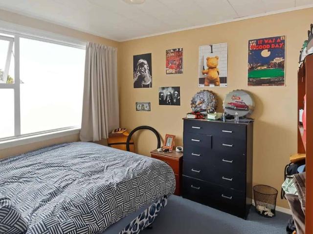 House for rent in Chaslands, Canterbury