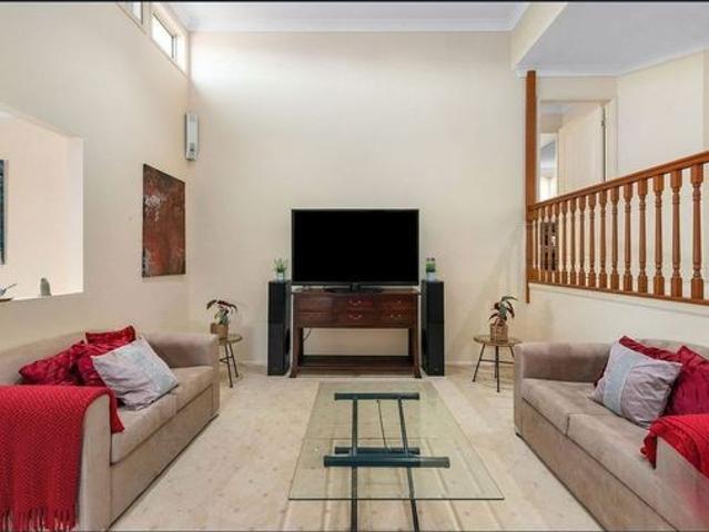 House for rent in Arana Hills, Greater Brisbane
