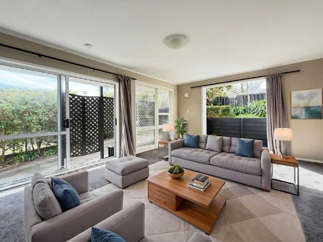 Townhouse for rent in Karori, Wellington