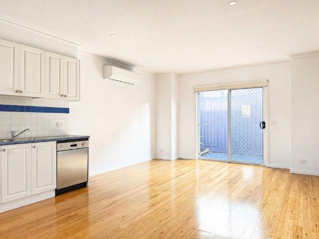 Townhouse for rent in Camerons Creek, Victoria