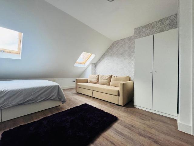 Studio for rent in Dudden Hill, Greater London