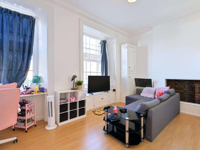Apartment for rent in Hotwells, Feckenham